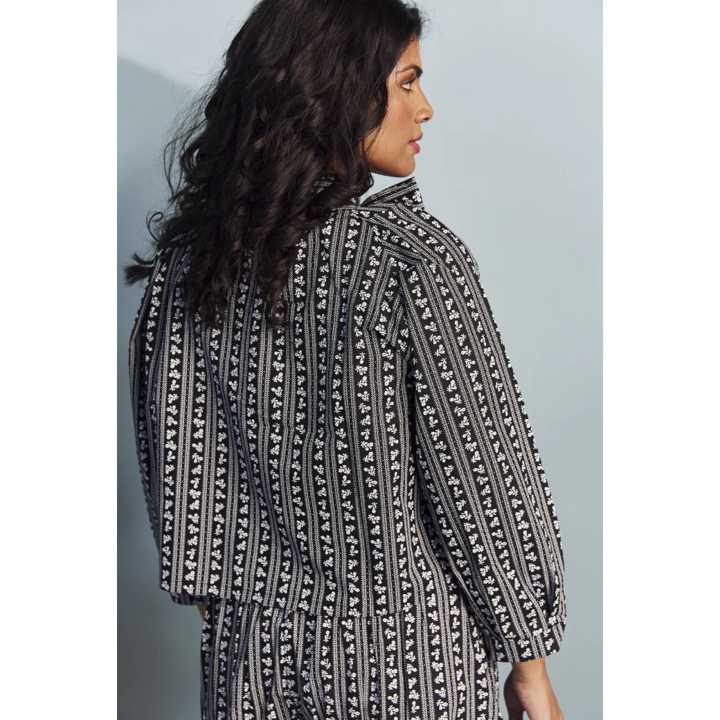 Big Bow Blouse Cropped - Black Micro Floral - Image 15