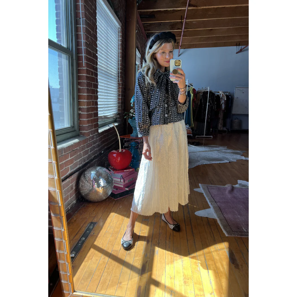 Big Bow Blouse Cropped - Black Micro Floral - Image 18