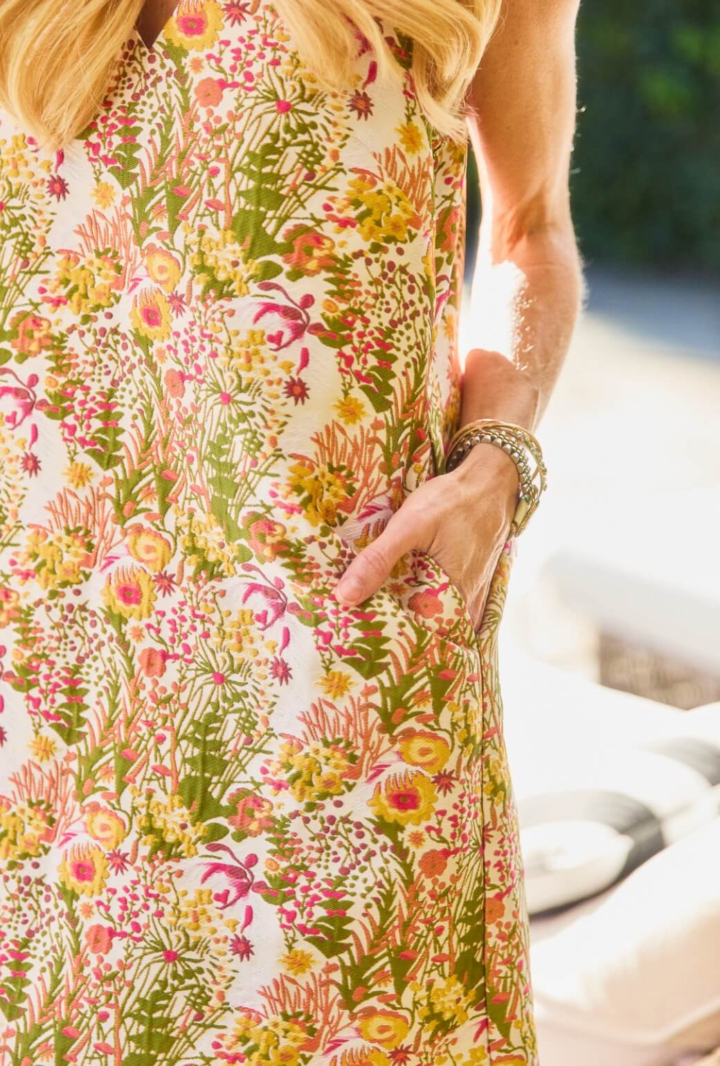 Le V Mod Dress - Boutique Brocade - Image 4