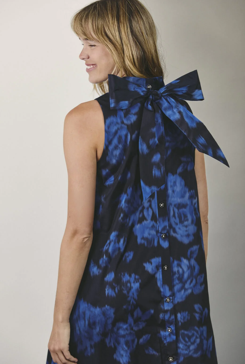 Bow Maxi Mod Dress - Blue Floral Taffeta - Image 6