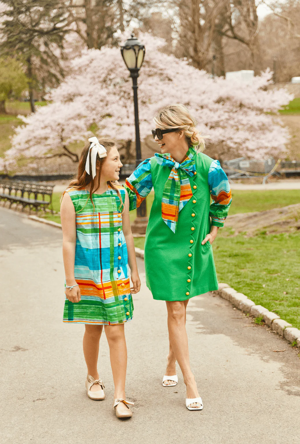 Scallop Shift Dress - Kelly Green - Image 8