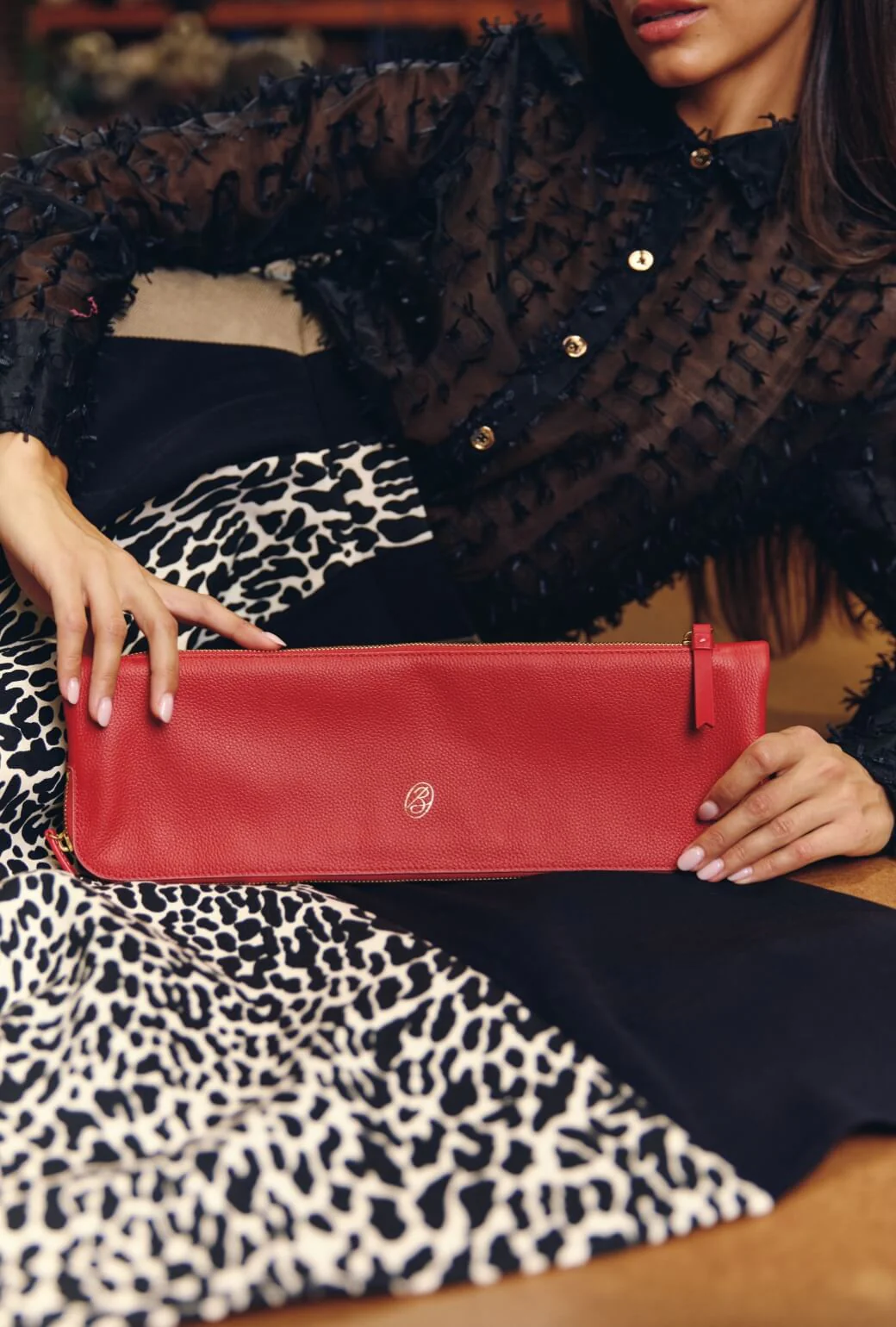 The East to West Clutch - Rouge - Image 6